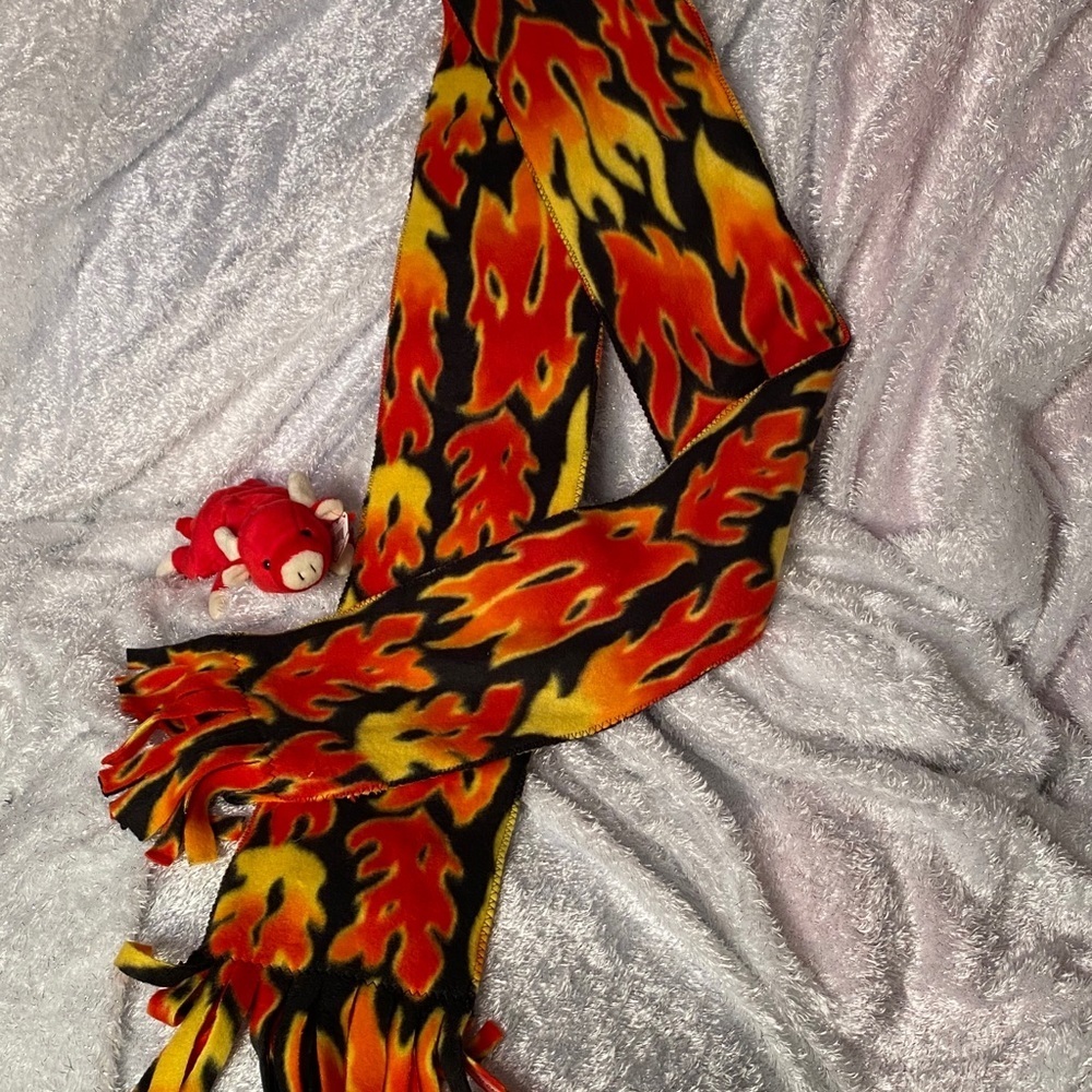 Handmade Scarf Flames🎁